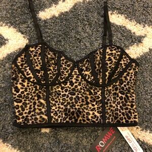 ROMWE Leopard Print Crop Top